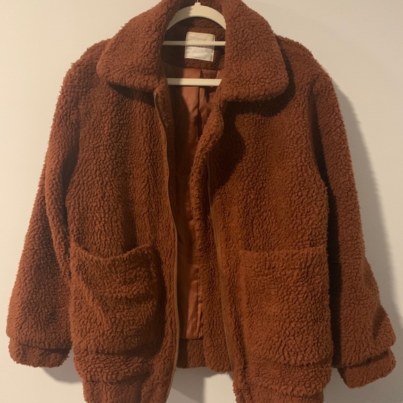 Sherpa Jacket - Picture 2 of 3